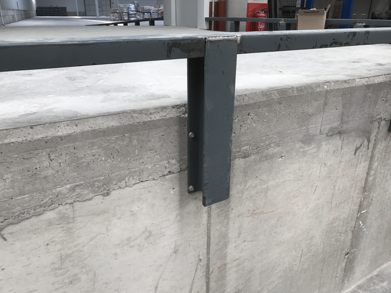 PR827BI11401 CP THE THE SZ4