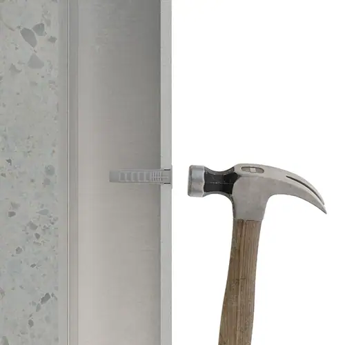 Paso 2 colocación taco de Nylon® TN4S-A en placa de yeso